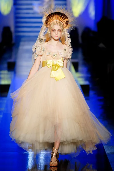 Look 34